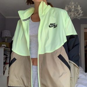 NIKE AIR WINDBREAKER🪐🪐